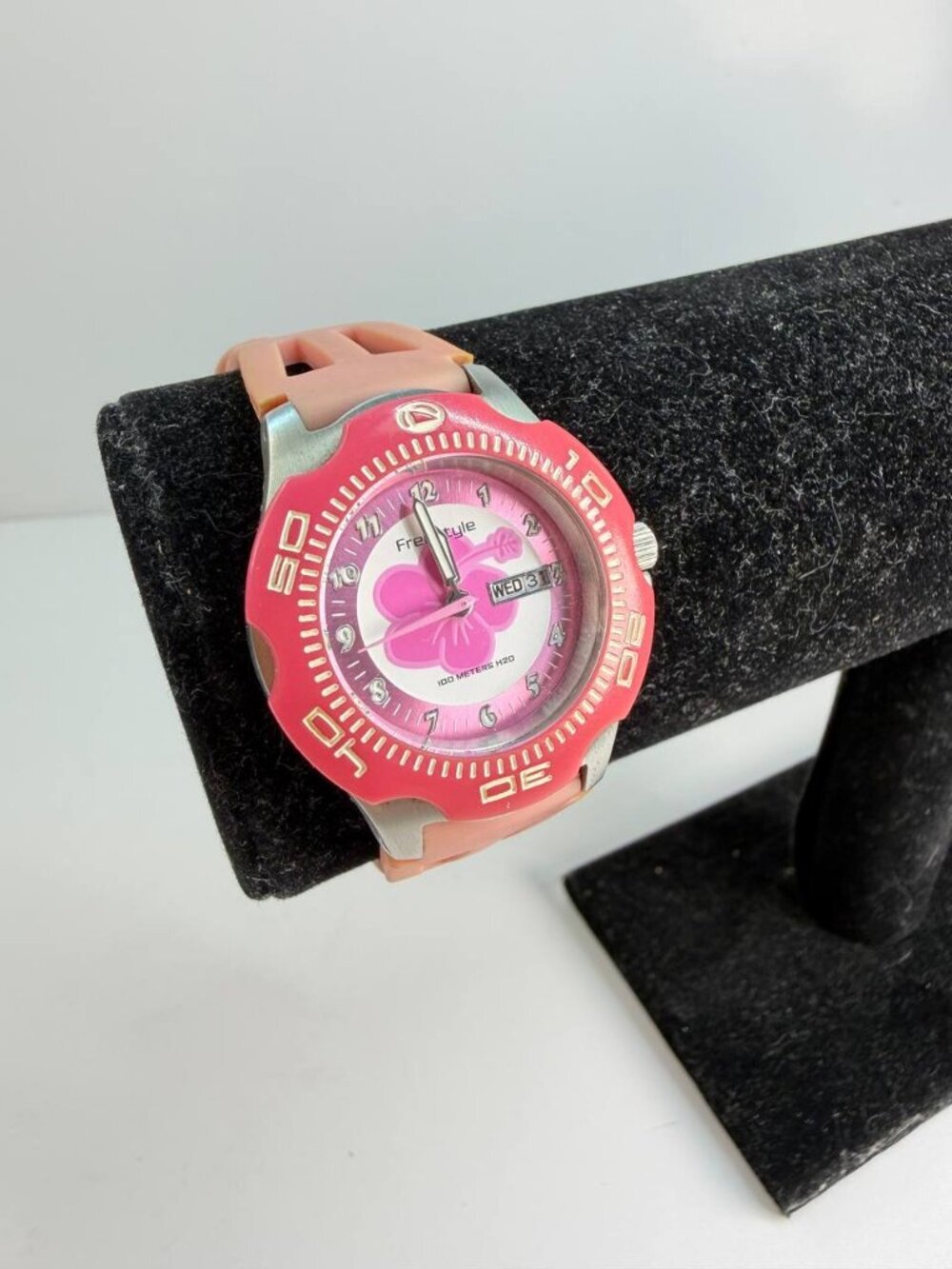 Freestyle Shark X Mid Women’s Watch – Pink Hibiscus Edition – 100M Water Resista